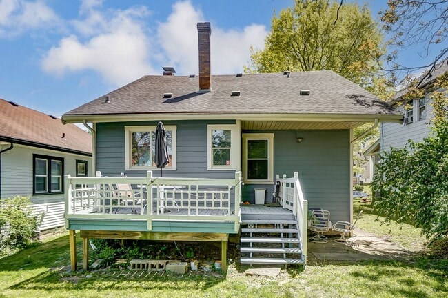 Building Photo - Charming 3-bedroom, 1.5-bathroom
