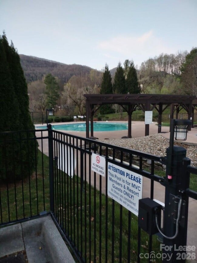 Building Photo - 106 Sage Ct