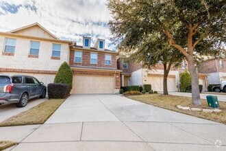 Building Photo - 2644 Jackson Dr