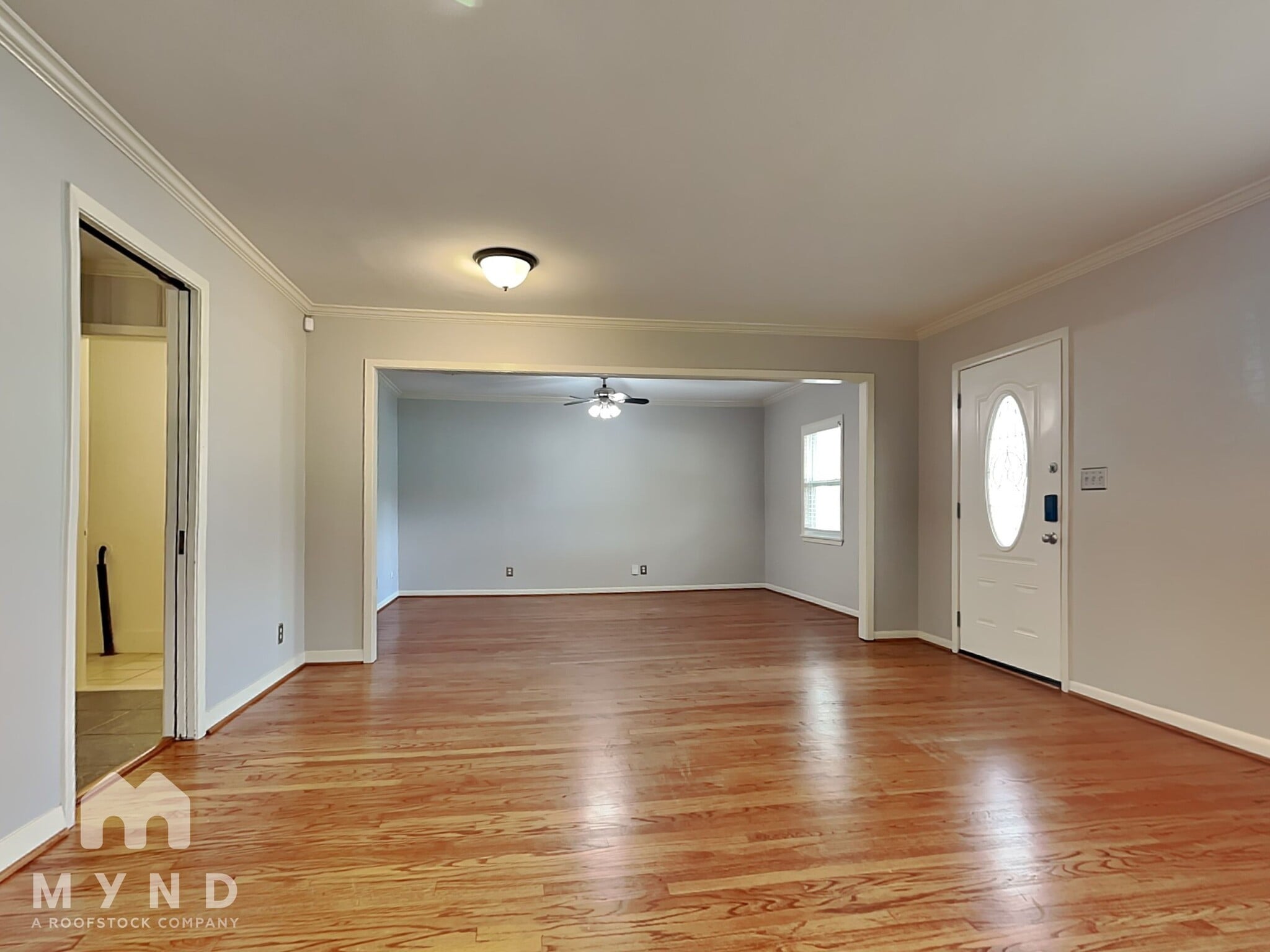 Building Photo - 7519 Schiller St