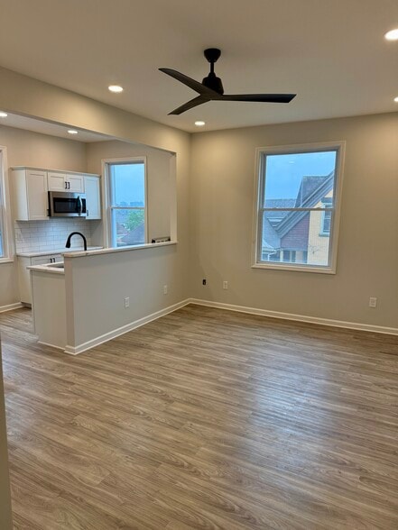 Building Photo - 316 Bailey Ave