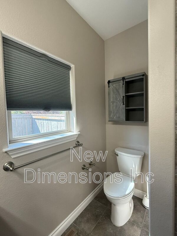 Building Photo - 1317 Cedar Creek Cir