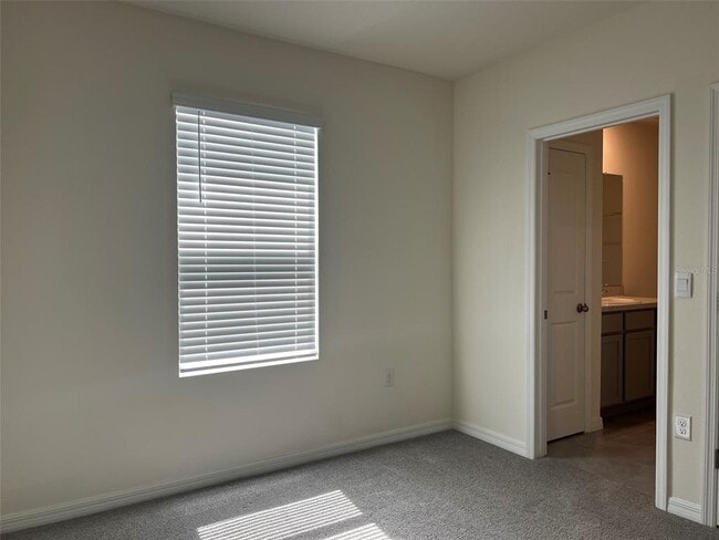 Building Photo - 32978 Tulip Petal Ln
