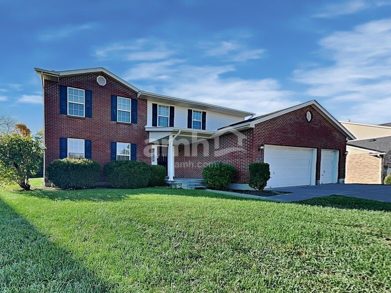 Primary Photo - 6088 Lakewood Dr