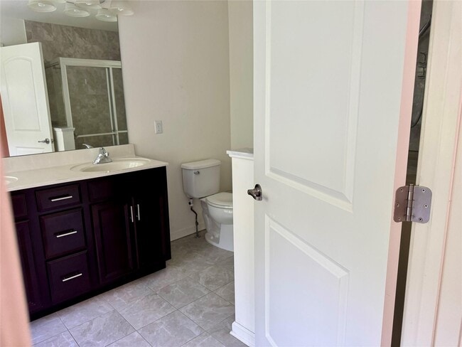 Building Photo - 127 Meadow View Dr