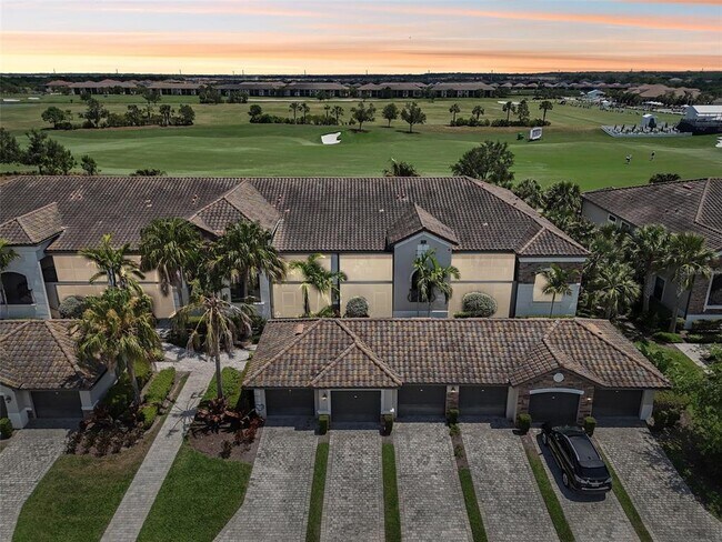 Building Photo - 5528 Palmer Cir