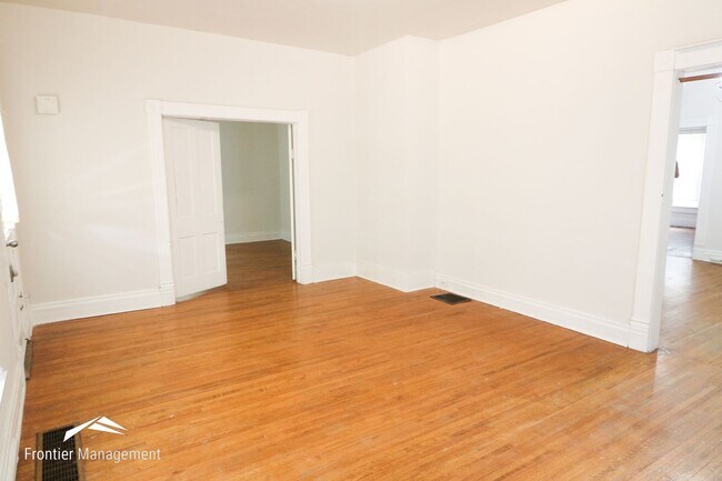 Building Photo - 908 Leavenworth St