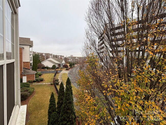 Building Photo - 14859 Santa Lucia Dr