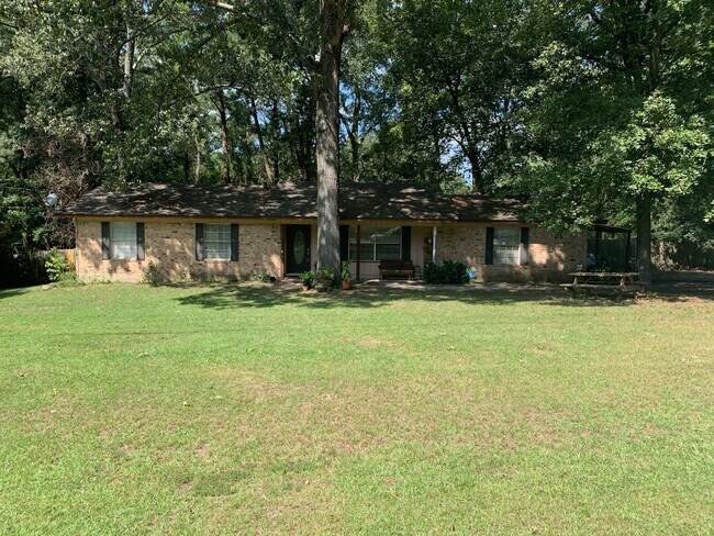 Primary Photo - 801 Old Orchard Dr