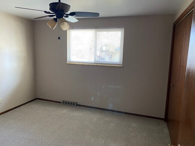 Building Photo - 2401 Dotsero Ave