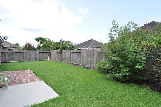 Building Photo - 22852 Lantern Hills Dr