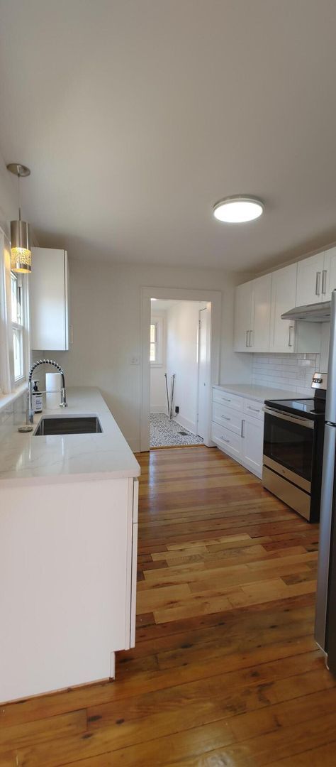 Building Photo - LEASE ONLY - 2219 Lyndon Ave.
