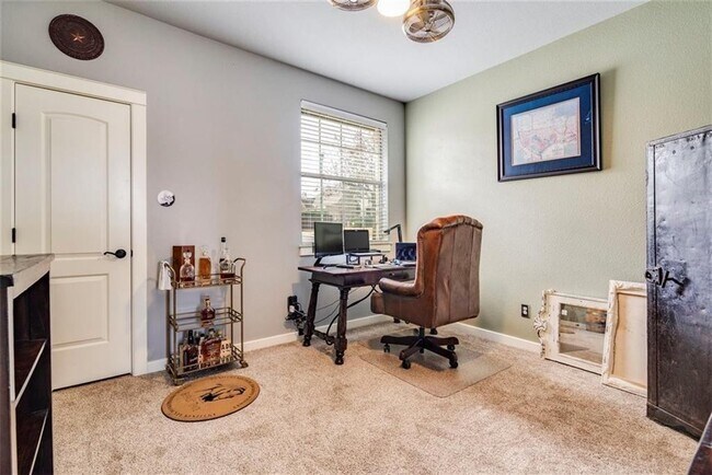 Building Photo - 226 Sycamore St