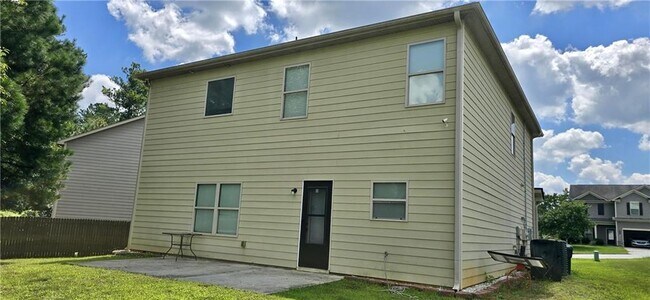 Building Photo - 2230 Village Trail Ct
