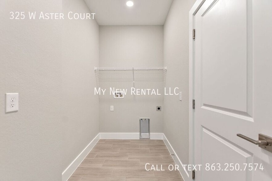 Building Photo - 325 W Aster Ct