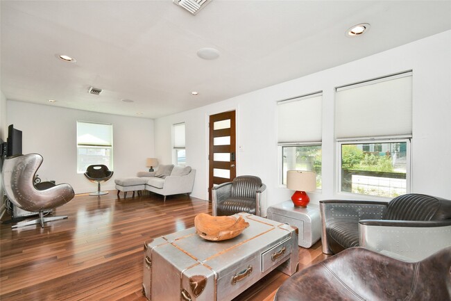 Building Photo - 1204 Archer St