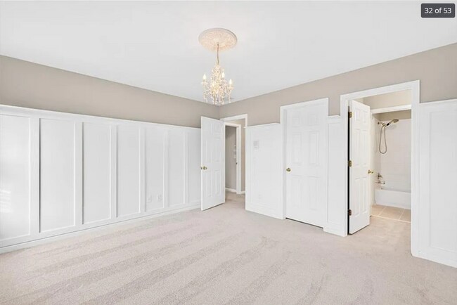 Building Photo - 5 Bed 4 Bath Multi Family House