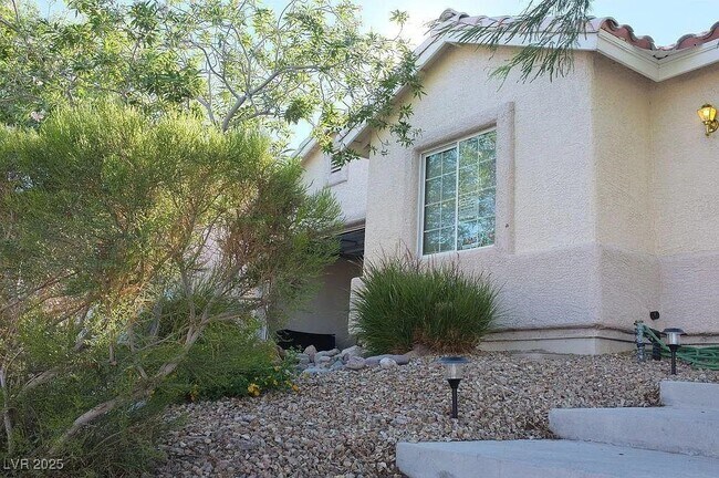 Building Photo - 2259 Smokey Sky Dr
