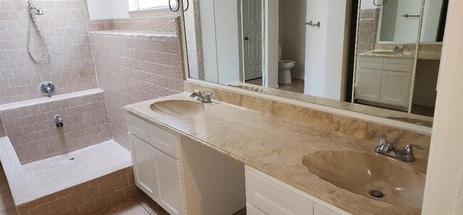 Building Photo - 22830 Indian Ridge Dr