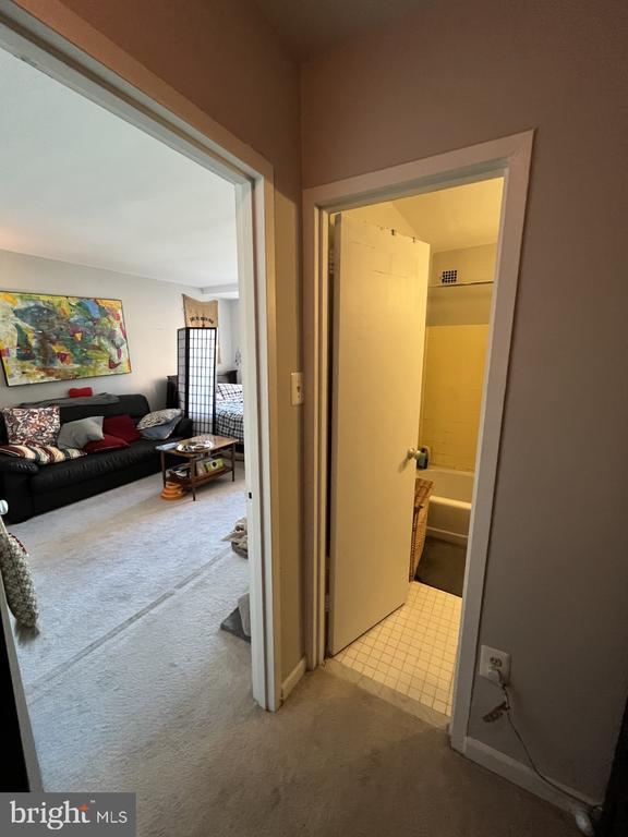 Primary Photo - 1121 Arlington Blvd