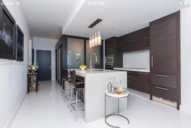 Building Photo - 900 Biscayne Blvd