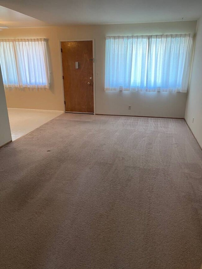 Building Photo - 1940 California St