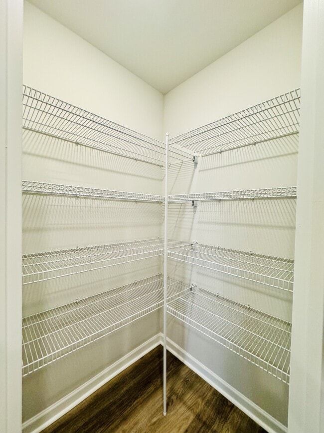 Building Photo - 1024 Kinness Dr