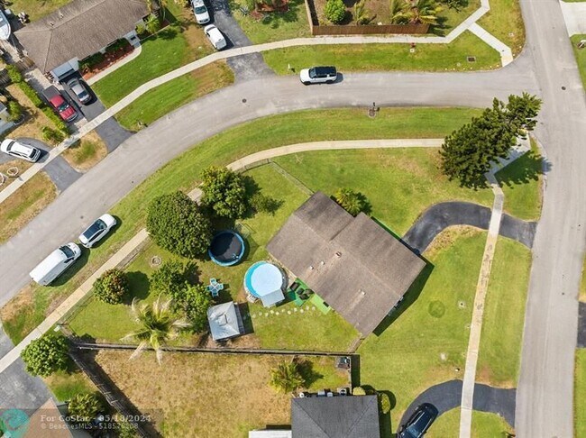 Building Photo - 9708 Alaska Cir