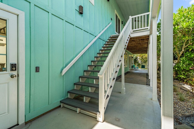 Building Photo - 3463 Canal Ct