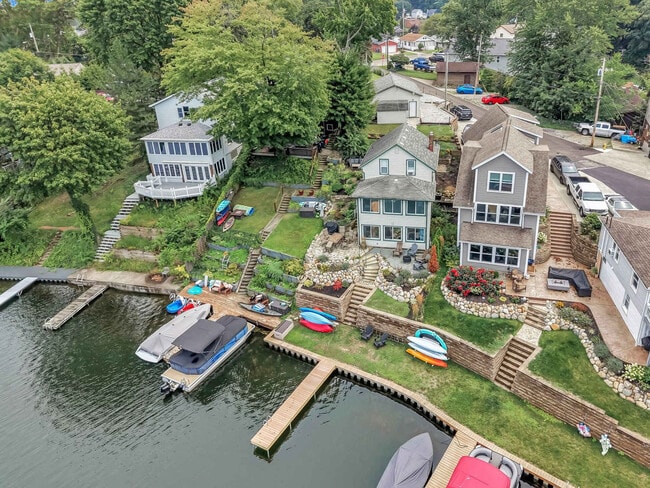 Building Photo - 3576 Portage Point Blvd