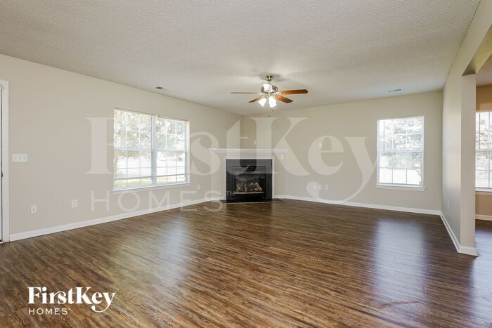 Building Photo - 1000 Golden Aspen Dr