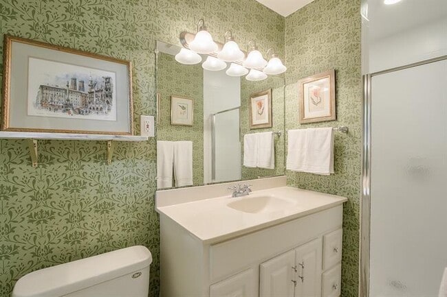 Building Photo - 42 Pine Lake Dr NW