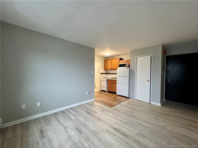 Building Photo - 85-87 Union Ave