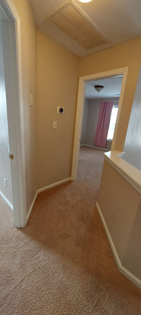 Building Photo - Beautiful home in GREAT location