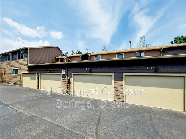 Building Photo - 6568 Foxdale Cir