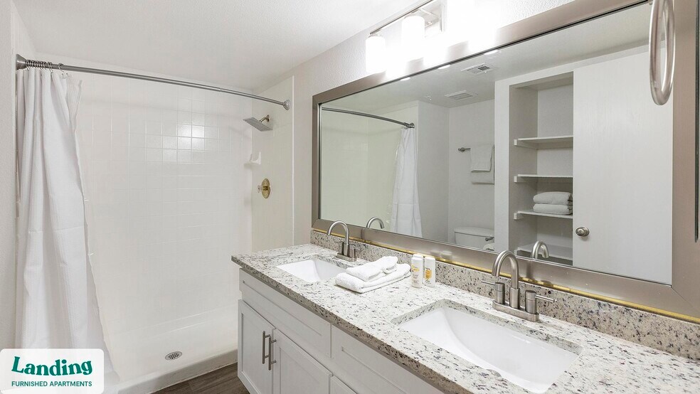 Building Photo - 5272 Tamarus St