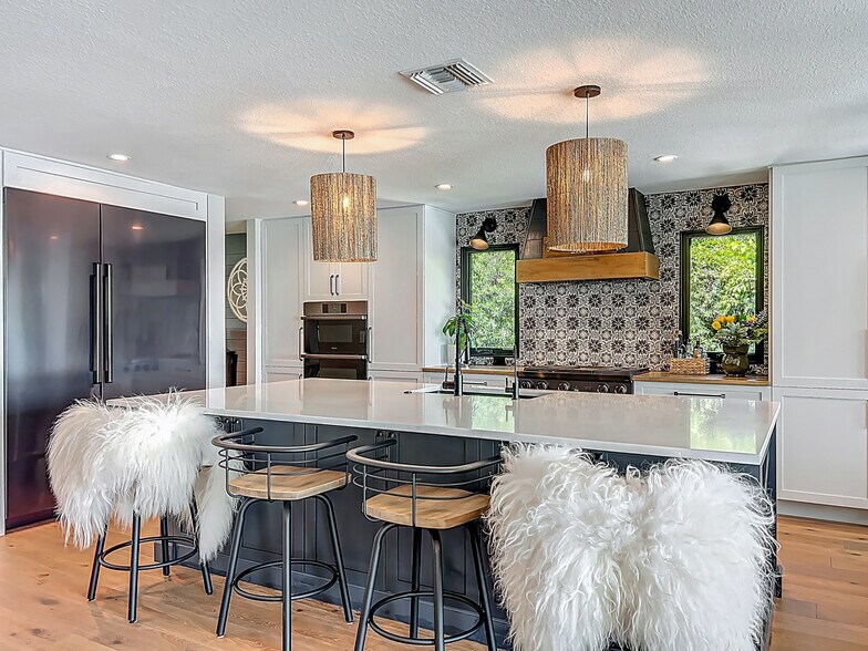 Kitchen - 281 Shell Pt E