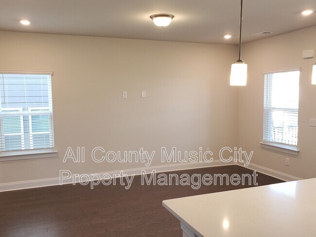 Building Photo - 1608 Espy Aly