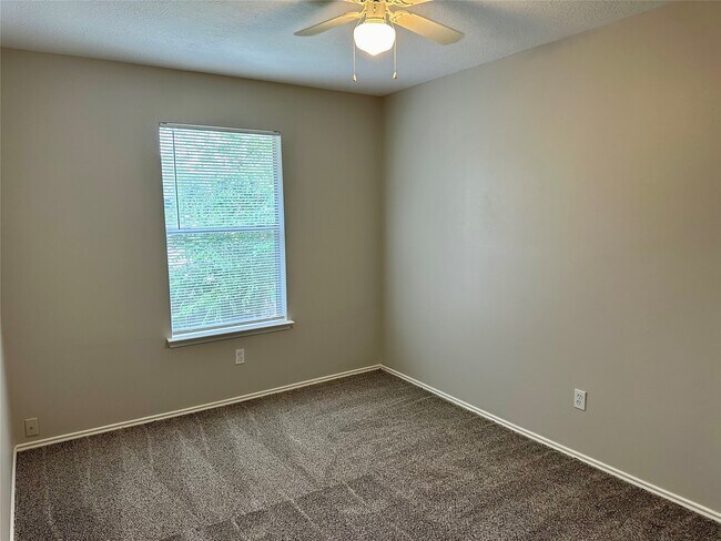Building Photo - 3607 Liles Ln