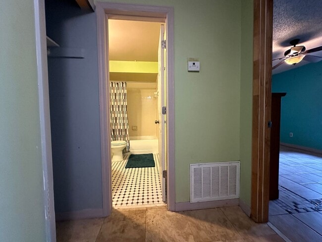Building Photo - 12270 Fox Hound Ln