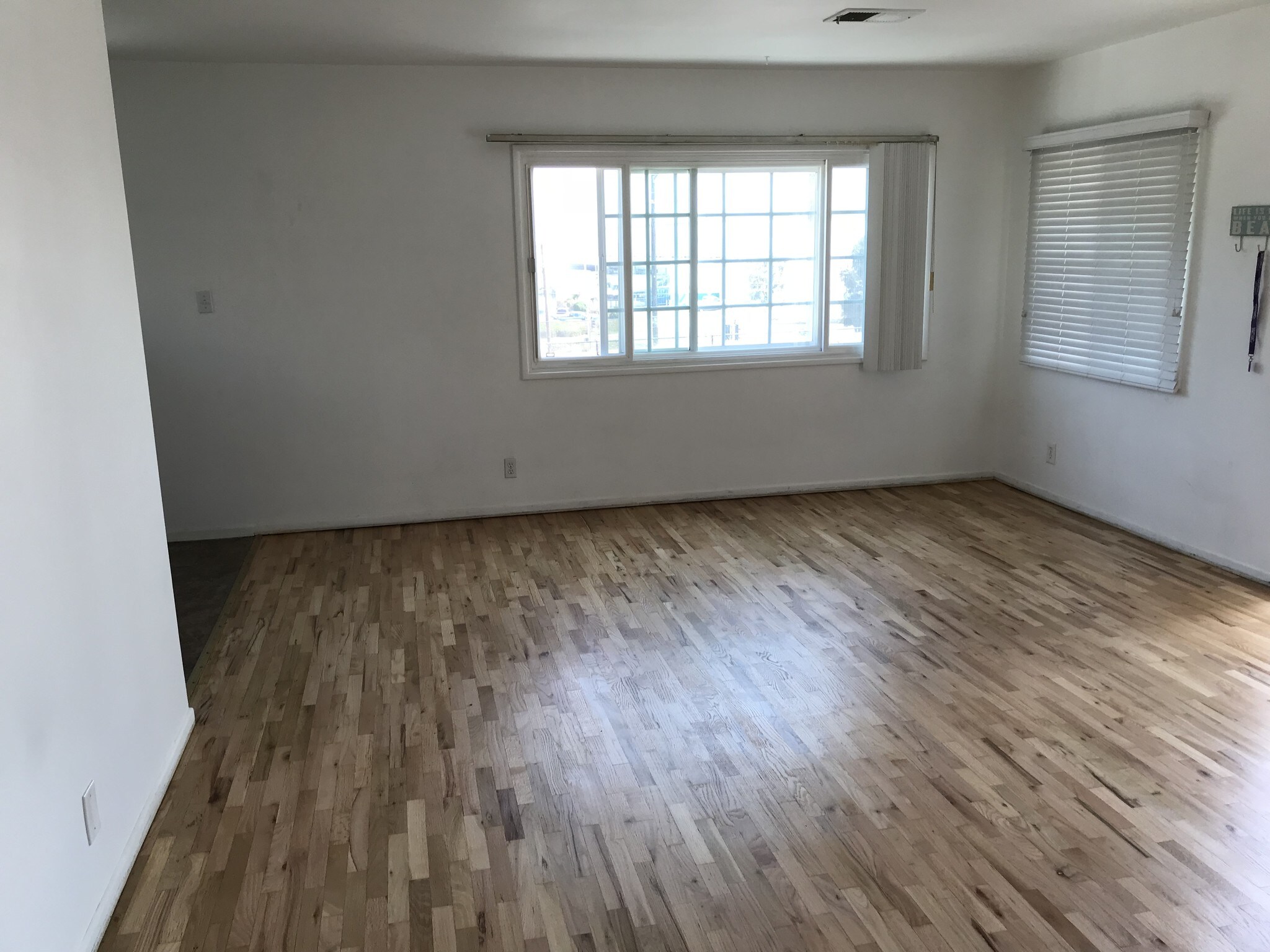 Building Photo - 951 McCarthy Ct