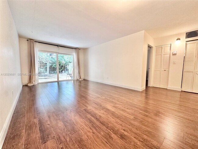Building Photo - 9974 SW 88th St