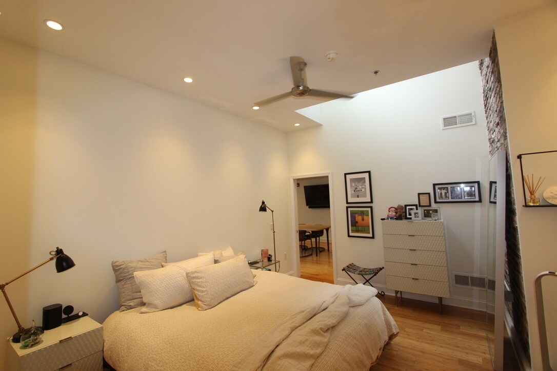 Bedroom - 139 7th St