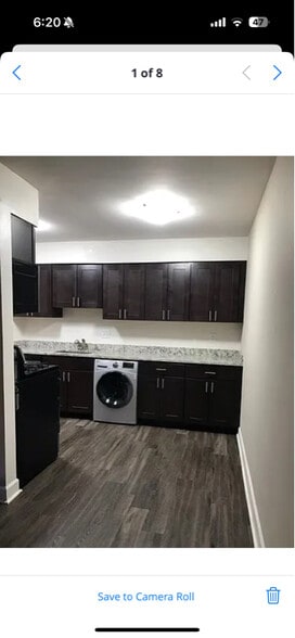 Primary Photo - 2131 N Summit Ave
