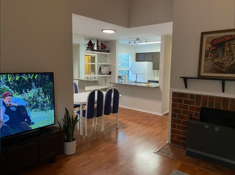 Building Photo - 2110 Rio Grande St