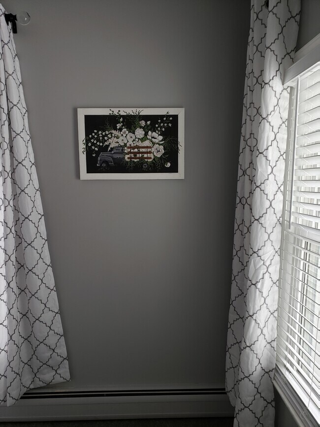 FRONT BEDROOM - 86 Virginia Ter