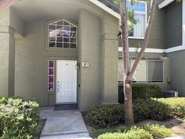 Primary Photo - 16500 Dundee Ct