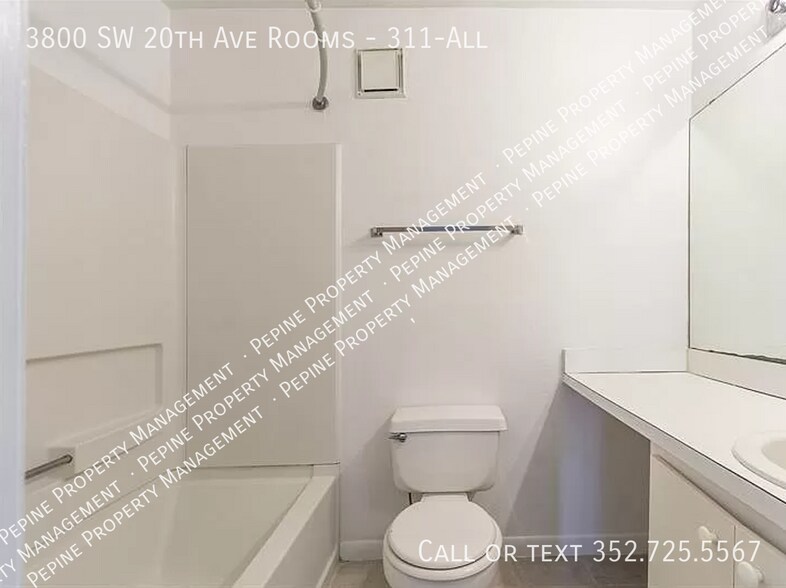 Building Photo - 3800 SW 20th Ave