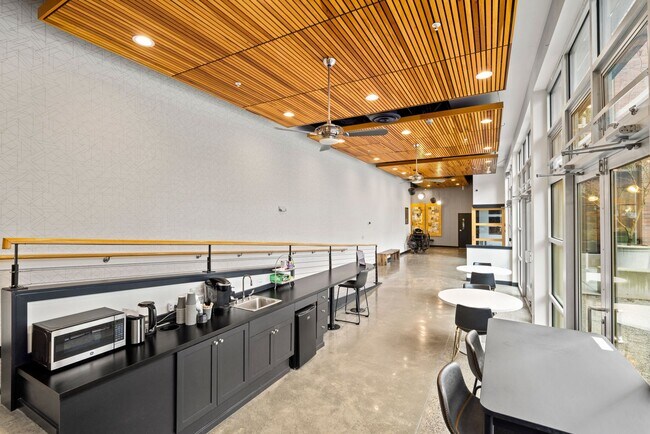 Building Photo - Top-Floor Studio with Stunning Views in Capitol Hill