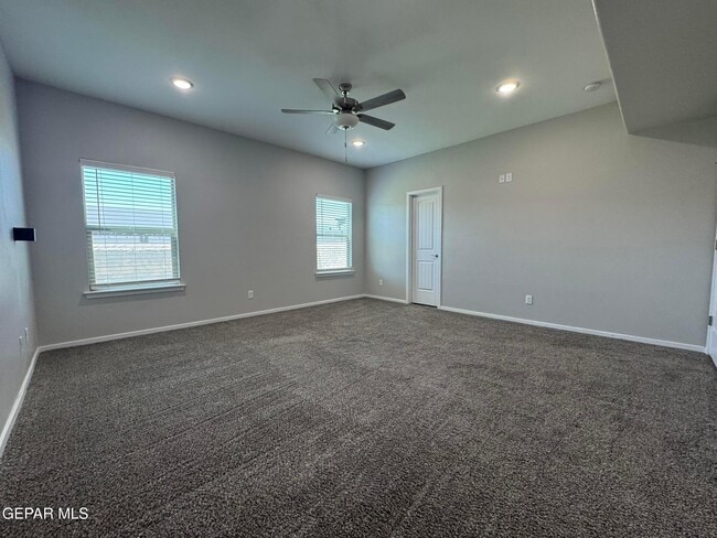 Building Photo - 13852 Paseo Alegre Dr